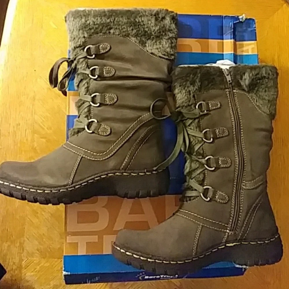 New Warm BareTraps Lace-Up Faux Fur Boots in the box Ready for Winter - Picture 7 of 8